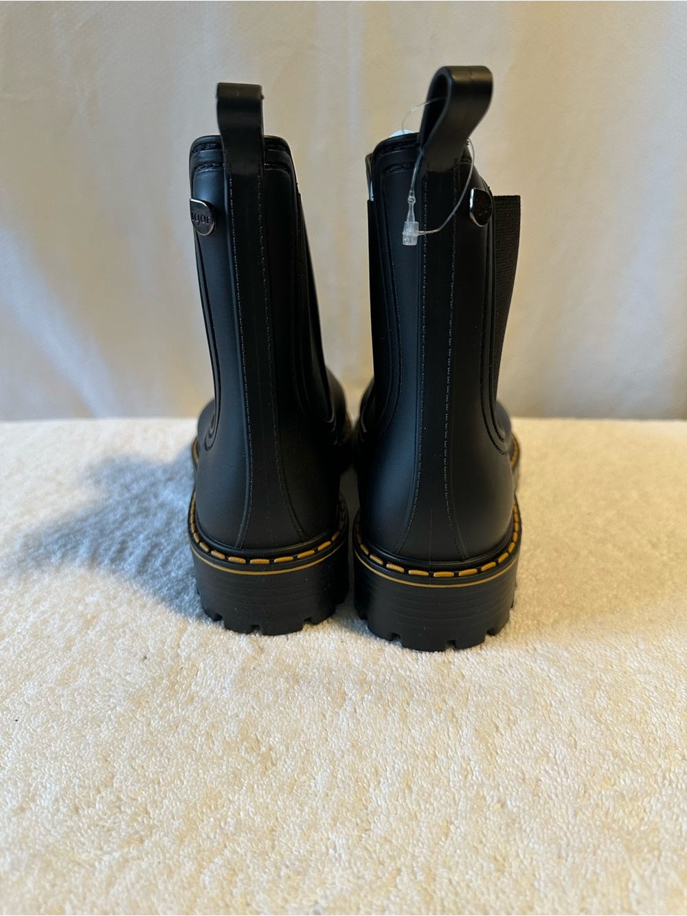 Igor Black Chelsea Rain Boots Waterproof Women’s Size 8 EU 38 New Spain - Picture 4 of 9